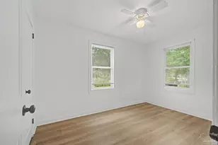 514 NW Syrcle Dr, Pensacola, FL 32507 - Photo 12
