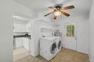 514 NW Syrcle Dr, Pensacola, FL 32507 - Photo 16