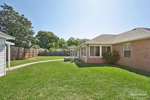 2406 Jewell Lee Ln, Pensacola, FL 32526 - Photo 34