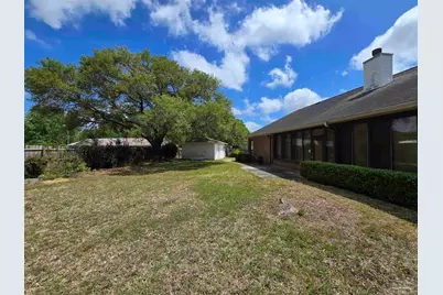 1574 Hunters Creek Dr, Cantonment, FL 32533 - Photo 6