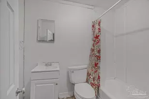 1011 W Hatton St, Pensacola, FL 32526 - Photo 30