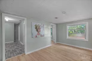 1011 W Hatton St, Pensacola, FL 32526 - Photo 14