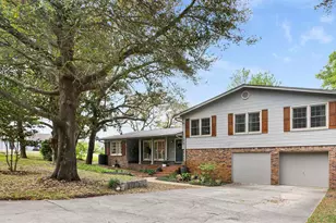 505 Bear Dr, Gulf Breeze, FL 32561 - Photo 2