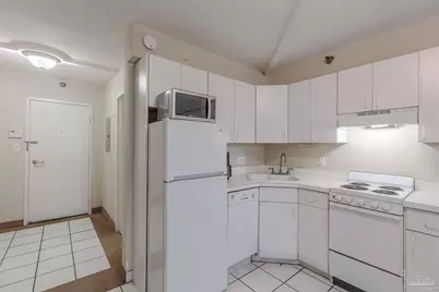 224 E Garden St #402, Pensacola, FL 32502 - Photo 8