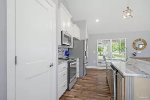 5049 Southern Paradise Ln, Milton, FL 32583 - Photo 8