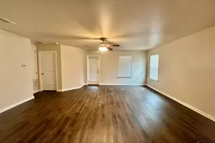 186 Creekview Dr, Pensacola, FL 32503 - Photo 8