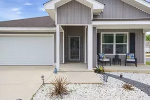1751 Paisleigh Dr, Pensacola, FL 32534 - Photo 4