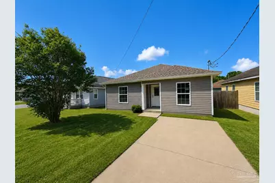 2562 N D St, Pensacola, FL 32501 - Photo 2