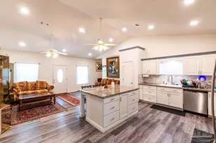 5105 Wildewood Ave, Pensacola, FL 32505 - Photo 4