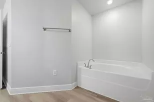 8803 Derby Ln, Pensacola, FL 32534 - Photo 20
