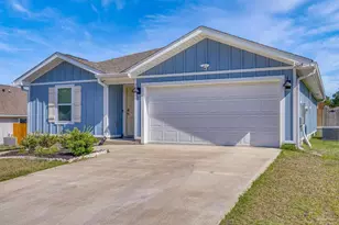 2665 Saltgrass Wy, Crestview, FL 32536 - Photo 2