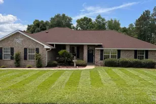 3055 Wallace Lake Rd, Pace, FL 32571 - Photo 1