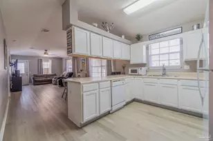 5583 Meadow Creek Pl, Gulf Breeze, FL 32563 - Photo 6