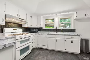1519 E De Soto St, Pensacola, FL 32501 - Photo 28