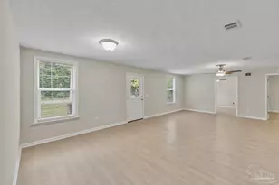8804 Doris Ave, Pensacola, FL 32534 - Photo 6