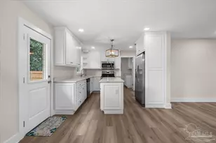 2023 Summit Blvd, Pensacola, FL 32503 - Photo 14