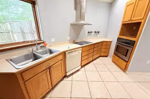 11307 Boundary Line Rd, Milton, FL 32583 - Photo 6