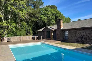 151 Deville Dr, Mary Esther, FL 32569 - Photo 1