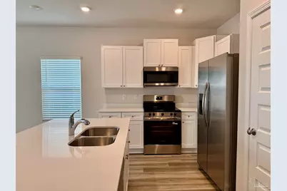 4067 Pendragon Cir, Milton, FL 32583 - Photo 4