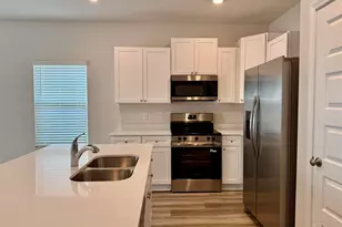4067 Pendragon Cir, Milton, FL 32583 - Photo 4