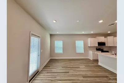 4067 Pendragon Cir, Milton, FL 32583 - Photo 6