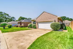 3023 Oak Pointe Dr, Pensacola, FL 32505 - Photo 6
