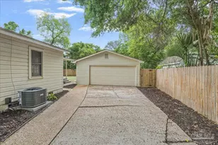 3003 E Gadsden St, Pensacola, FL 32503 - Photo 12