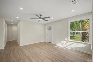 107 SE Gilliland Rd, Pensacola, FL 32507 - Photo 10