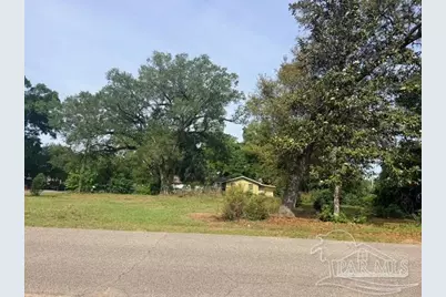 3001 N U St #https://1drv.ms/v/c/6cf2e6b2608c5d27/IQDmVkf3Z7IAQ, Pensacola, FL 32505 - Photo 4