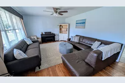 8920 Jupiter Dr, Pensacola, FL 32507 - Photo 10