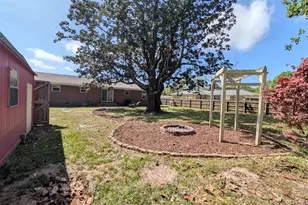 8920 Jupiter Dr, Pensacola, FL 32507 - Photo 6