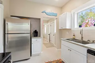 1010 W Gregory St, Pensacola, FL 32502 - Photo 8