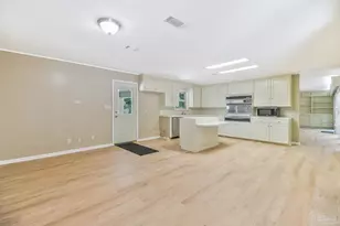 8033 Hendrix Ave, Pensacola, FL 32514 - Photo 28