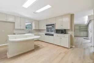 8033 Hendrix Ave, Pensacola, FL 32514 - Photo 30