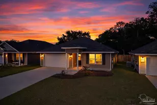 2351 Kirkwood Dr, Cantonment, FL 32533 - Photo 2