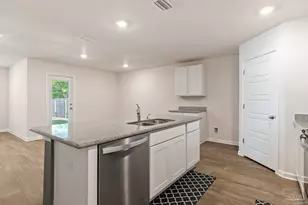 2351 Kirkwood Dr, Cantonment, FL 32533 - Photo 18