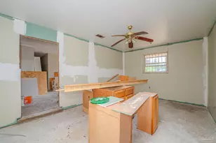 1111 Revere Dr, Pensacola, FL 32505 - Photo 10