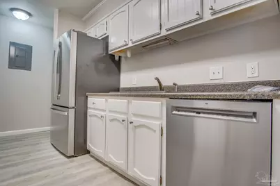 7171 N 9th Ave #C-3, Pensacola, FL 32504 - Photo 12