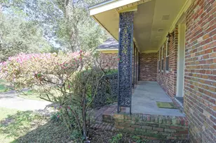 1019 E Burgess Rd, Pensacola, FL 32504 - Photo 6