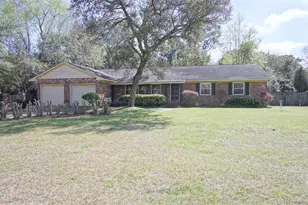 1019 E Burgess Rd, Pensacola, FL 32504 - Photo 2