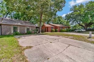 2394 Shoal Creek Dr, Pensacola, FL 32514 - Photo 2