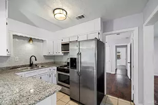1631 E Hayes St, Pensacola, FL 32503 - Photo 8