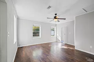 1631 E Hayes St, Pensacola, FL 32503 - Photo 12