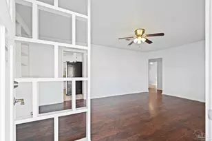 1631 E Hayes St, Pensacola, FL 32503 - Photo 2