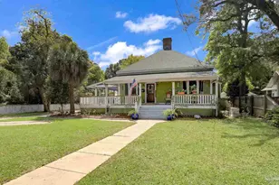 913 E Lloyd St, Pensacola, FL 32503 - Photo 1