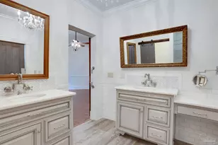 913 E Lloyd St, Pensacola, FL 32503 - Photo 14