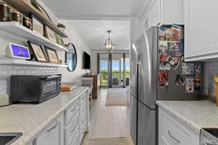 825 Bayshore Dr, Pensacola, FL 32507 - Photo 10