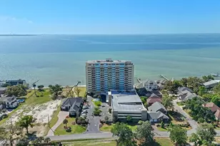 825 Bayshore Dr, Pensacola, FL 32507 - Photo 28