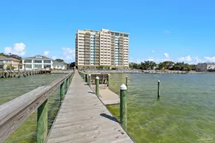 825 Bayshore Dr, Pensacola, FL 32507 - Photo 4