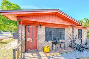 1000 Hawthorn Dr, Pensacola, FL 32507 - Photo 4